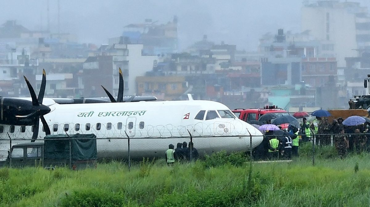 V Nepálu havarovalo další letadlo. Nejméně 69 ze 72 pasažérů je po smrti